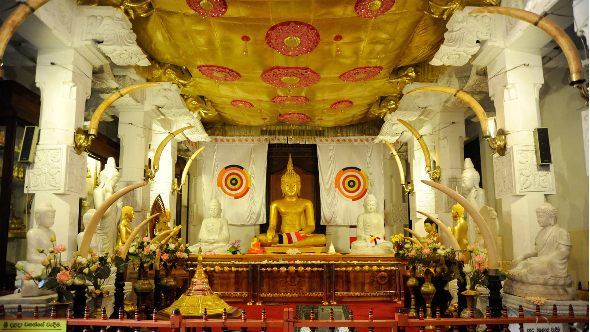 Scenic luxury travel image describing Sri Dalada Maligawa - View 2